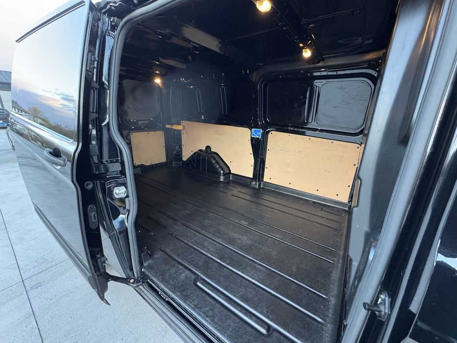 Ford Transit Custom Lung L2H1 2.0 TDCi 2021 3 locuri Garantie 1 an