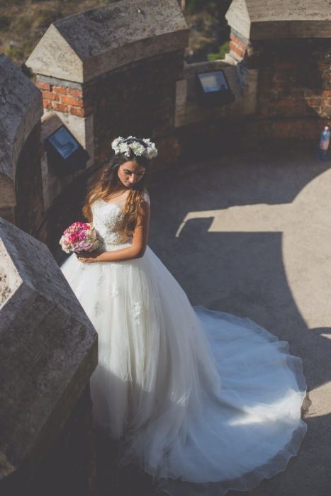 Vand rochie de mireasa cu trena