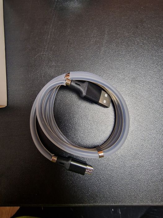 Cablu incarcare Iphone si MicroUSB