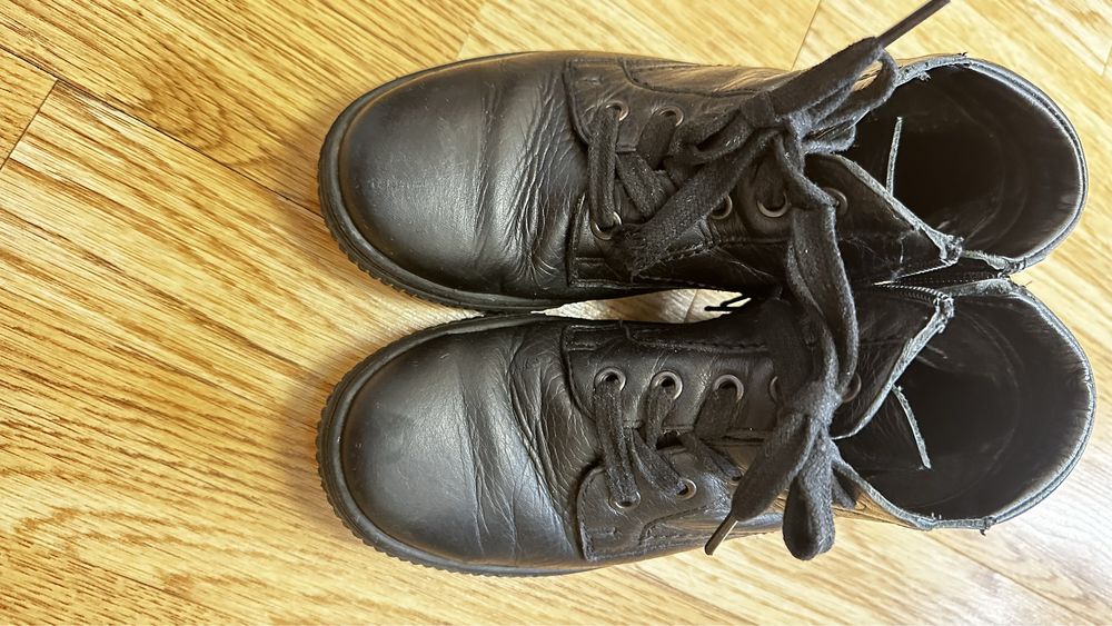 Обувь для мальчика ботинки зимние и демисезонные 34 и 35 размер