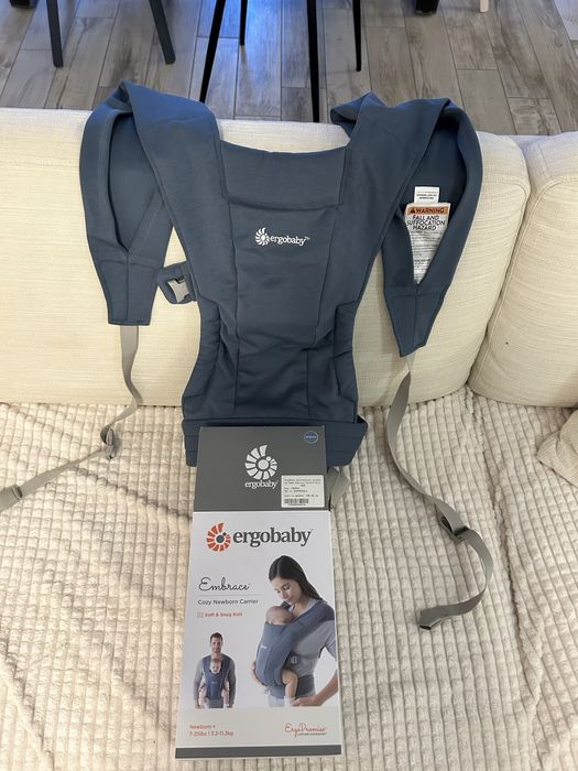 Ергономична раница Ergobaby син цвят