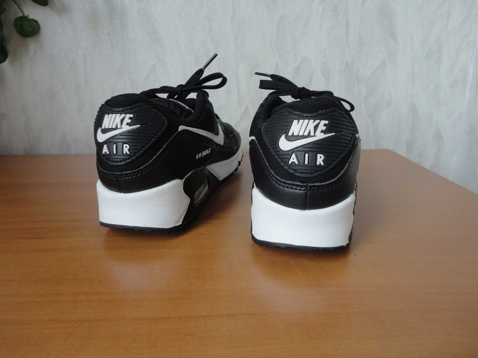 N39,5 Nike Air Max 90/оригинални дамски маратонки