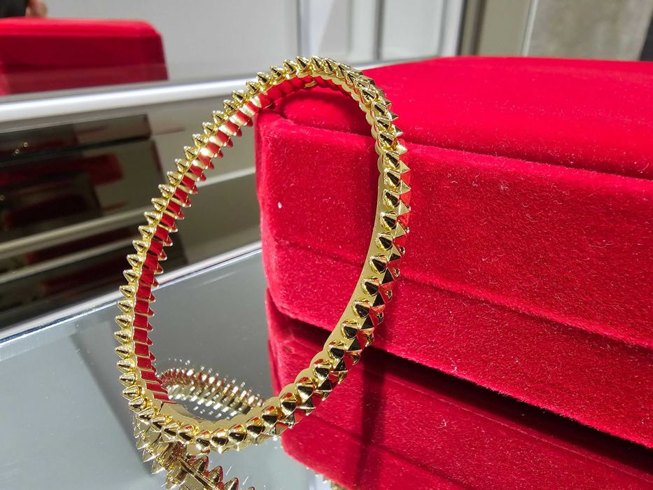 CARTIER Clash de Cartier Gold Гривна