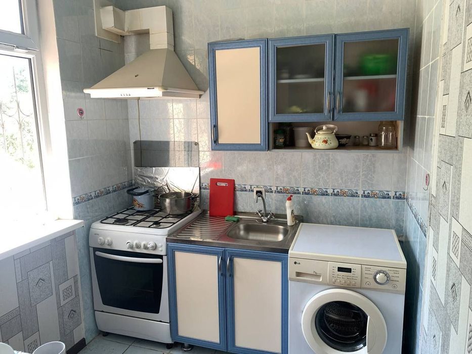 Продаётся 2/2/4 на м-в БУЗ 1 ( Художников)