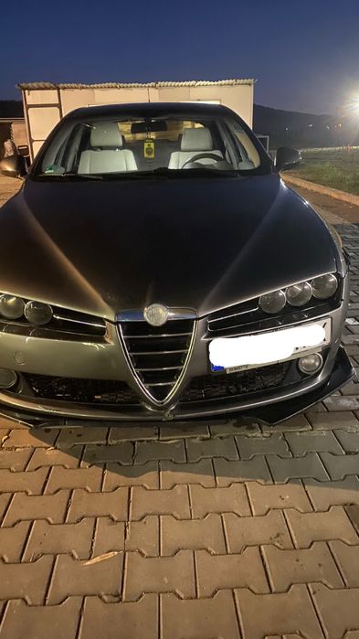 Vand sau schimb  Alfa romeo 159