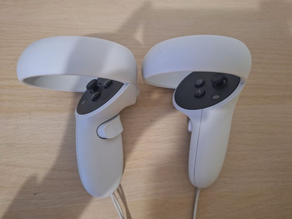 Oculus Quest 2 128gb + стойка/протектори