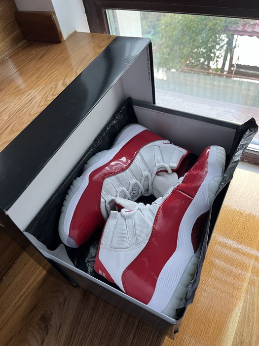Jordan 11 Red Cherry [Originali], Marimea 42,5