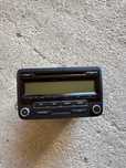 Cd player provine de pe un passat b7
