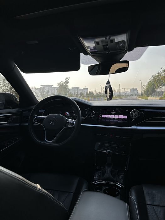 Wolkswagen Passat 2023 Qora Full Gbrid