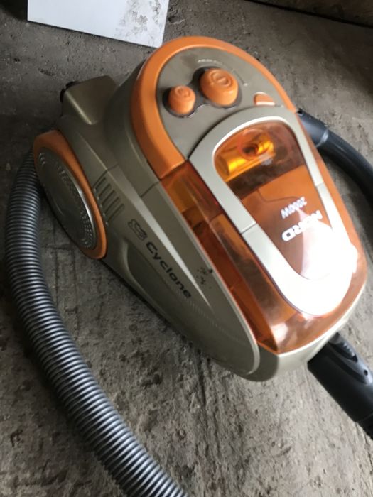 Продам пылесос в хорошем сомтоянии
