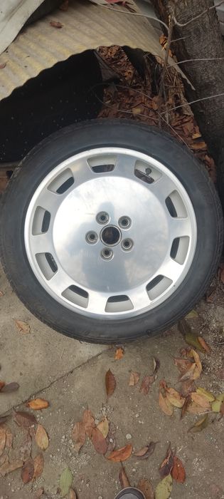 Диск с резиной на Ауди А8 ,S8 в отличном состоянии без царапин