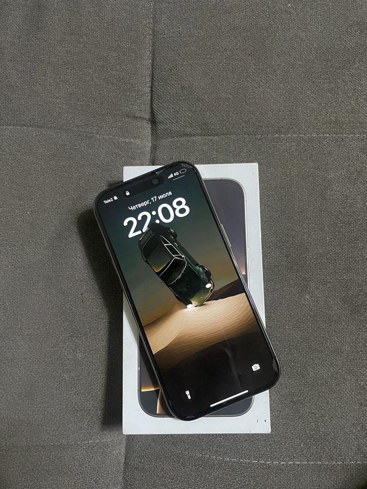 Iphone 16 про в отличным состоянии