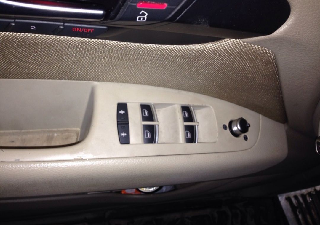 Пульт AUDI Q7 стеклоподьемника кнопки на левый руль блок