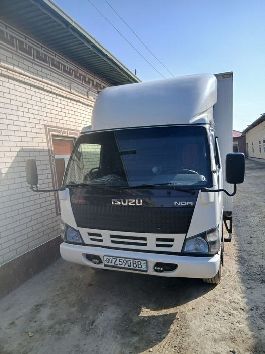 Isuzu ideal srochna sotiladi