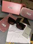Ochelari de soare miu miu