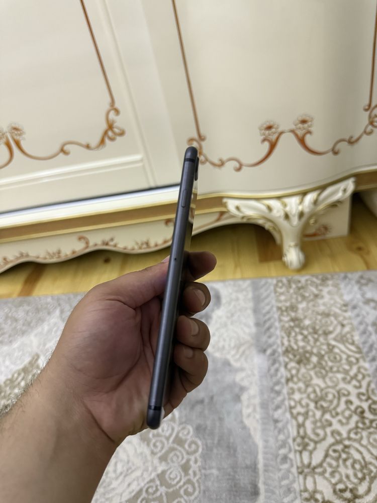 Iphone sotiladii 8 pluss
