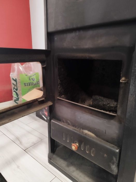 Камина с водна риза прити