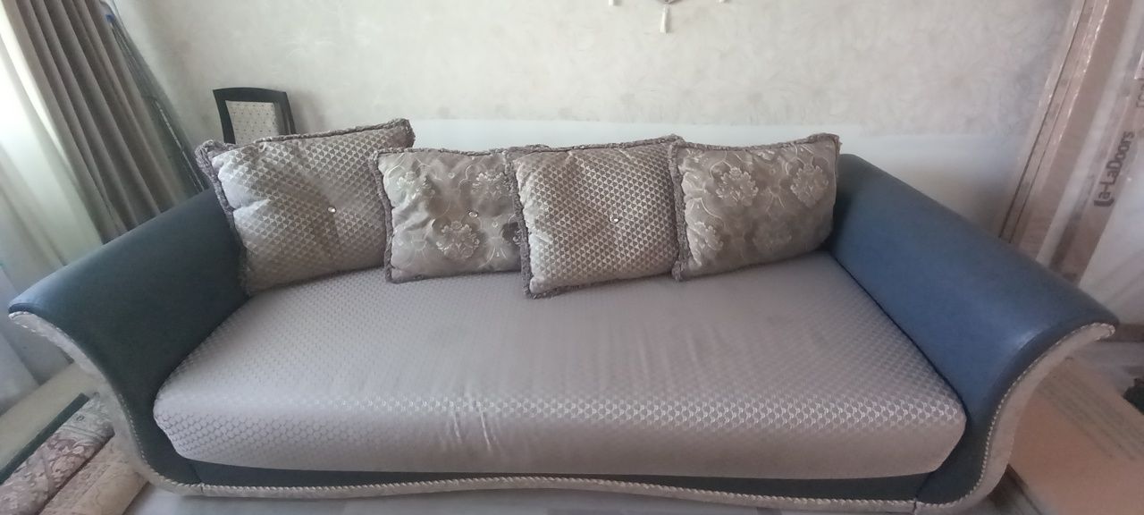 Продам диван бу срочно