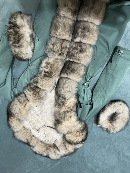 Парка в отличном состоянии М размер 110см