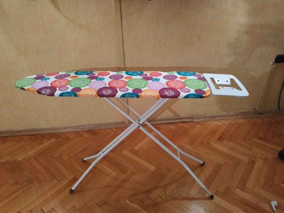 Регулируема дъска за гладене