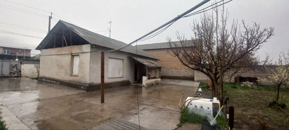 Sergeli Surumda er uchastkasi sotiladi 10 sotik