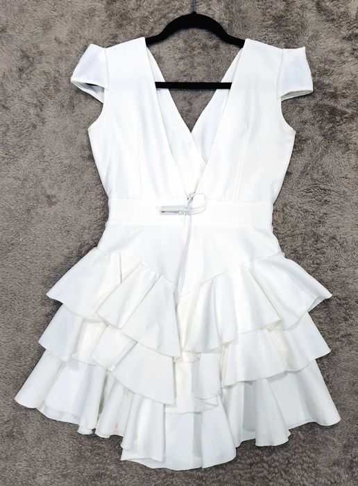 Rochie alba Atmosphere Fashion, scurta cu volane