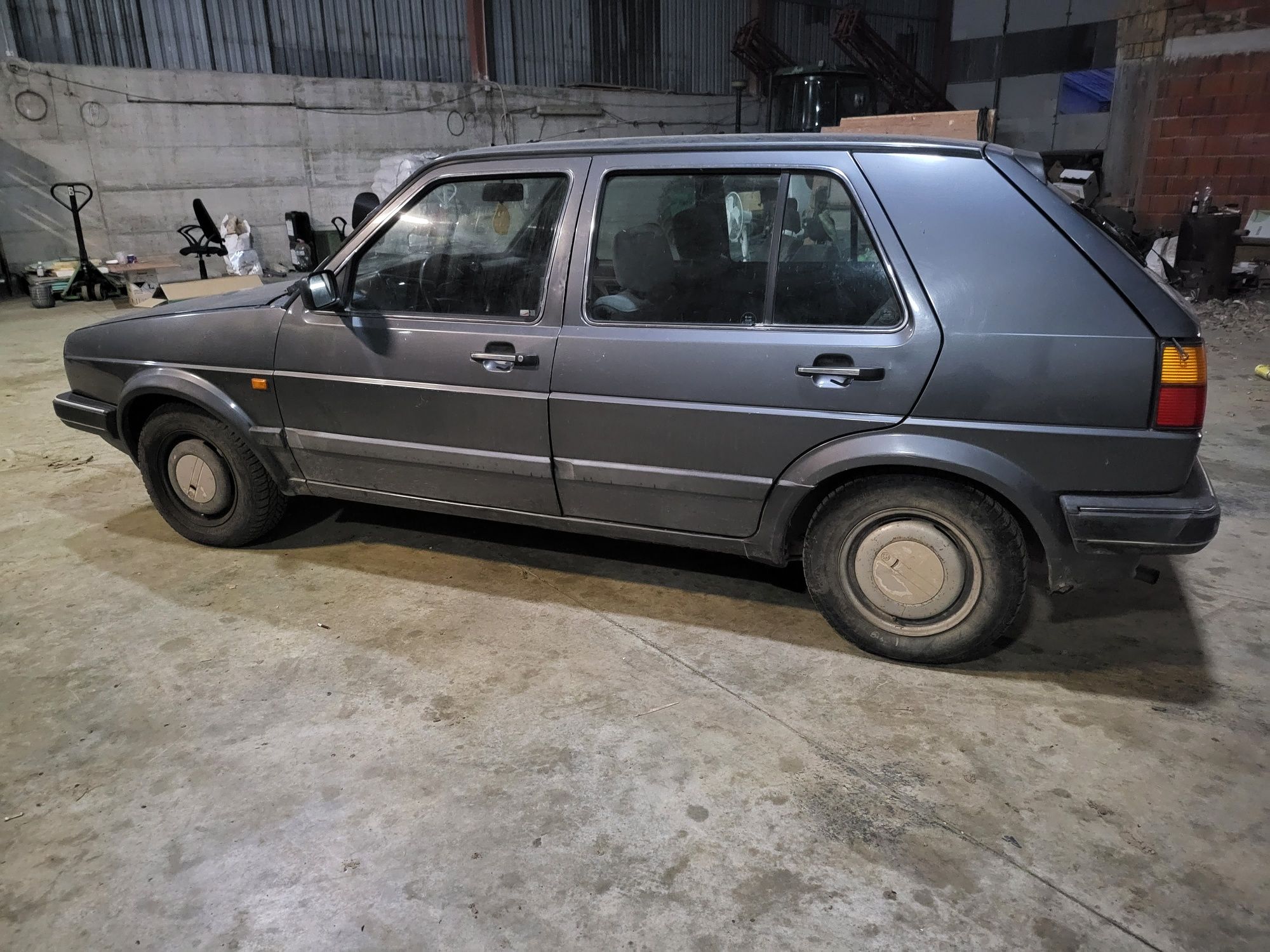 Golf 2  1.3   САМО НА ЧАСТИ