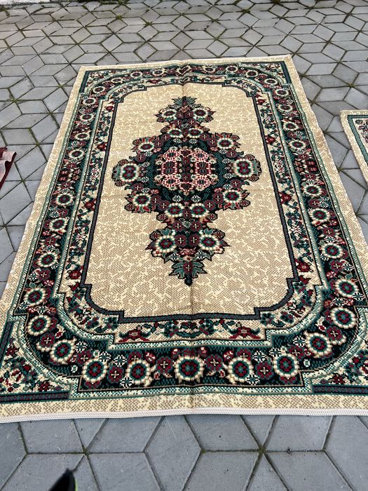 Продам ковер в отличном состояний натуральные