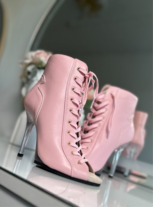 Туфли high heels