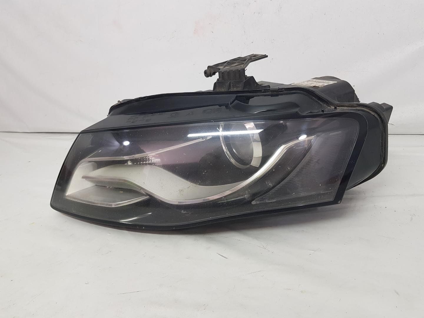Far stanga Xenon Led Audi A4 B8 dupa 2008