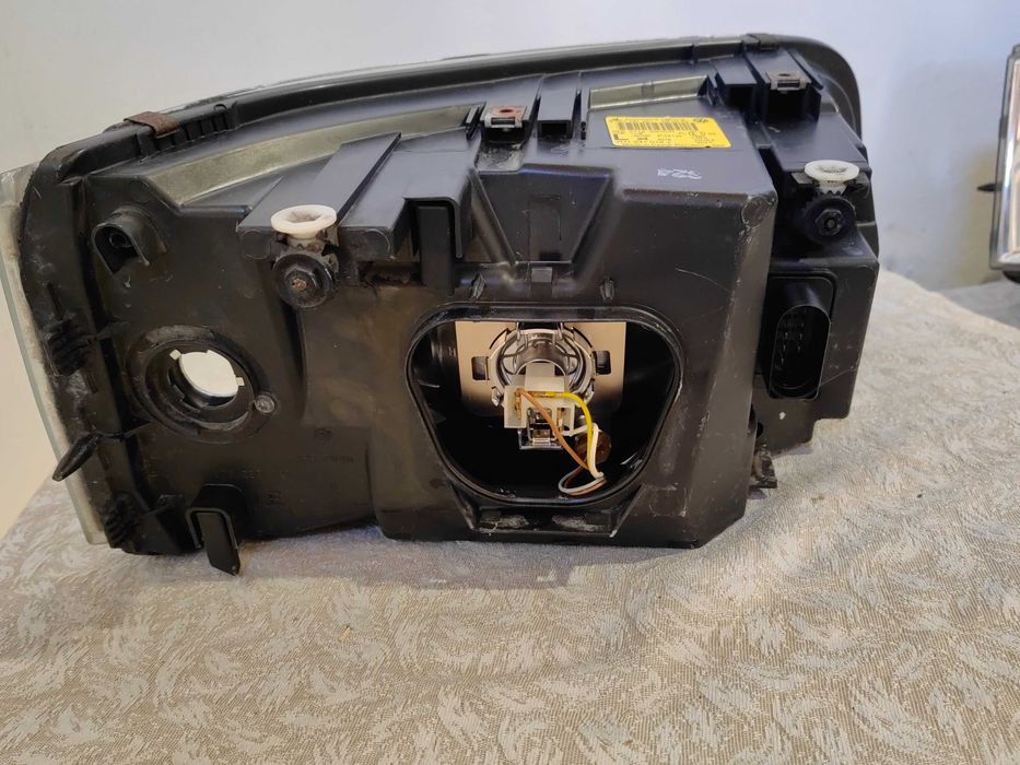 Фарове VW Transporter T5 / Фарове Транспортер Т5 Оригинални