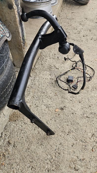 Теглич за Голф 4