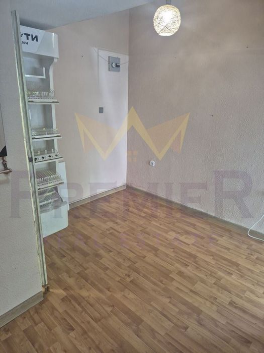 Дава се под наем Магазин в Варна, Спортна зала - 12 кв.м за 163.2 € - Снимка #3