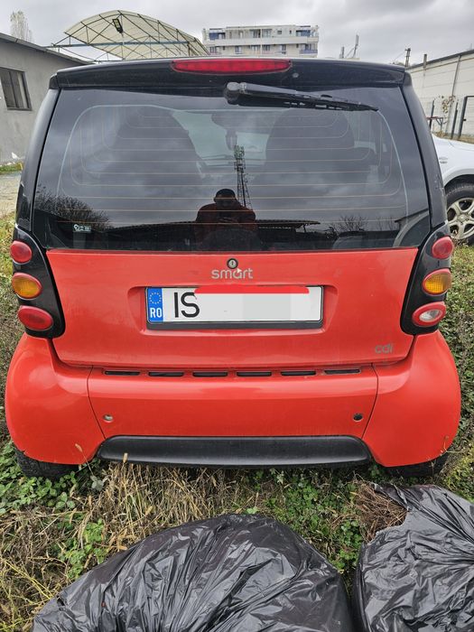 Vând/schimb smart fortwo 0.8 diesel