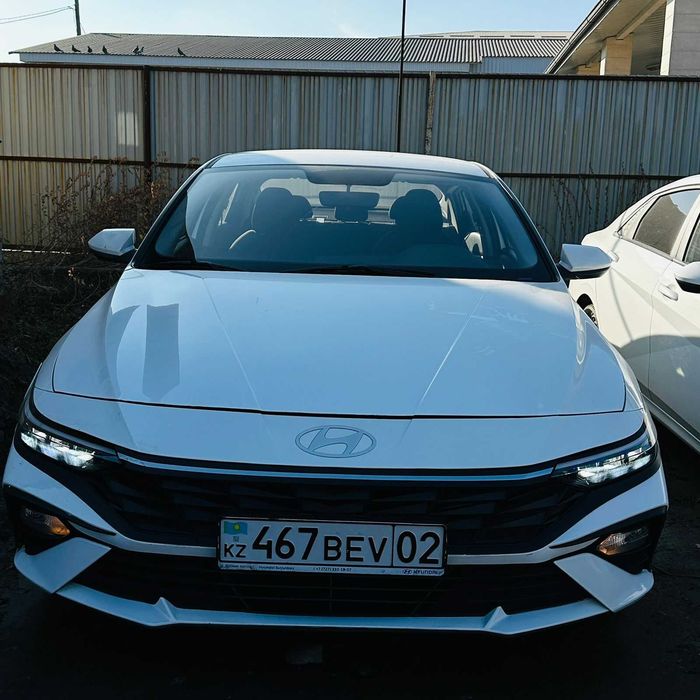 Аренда авто для работы в такси Hyundai Elantra БЕЗ ЗАЛОГА.