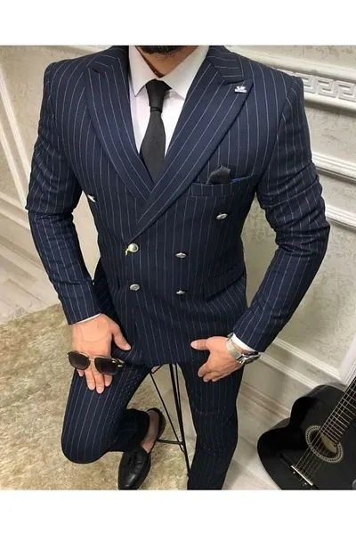 Vând costum, mărime 52