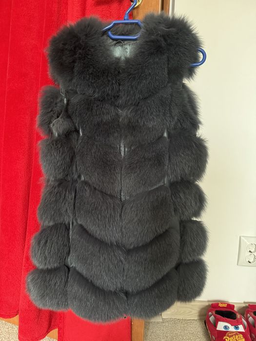 Vesta din blana naturala de vulpe gri petrol
