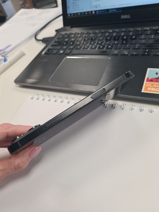 Vând iPhone 16 Pro Max – 256GB, Black Titanium