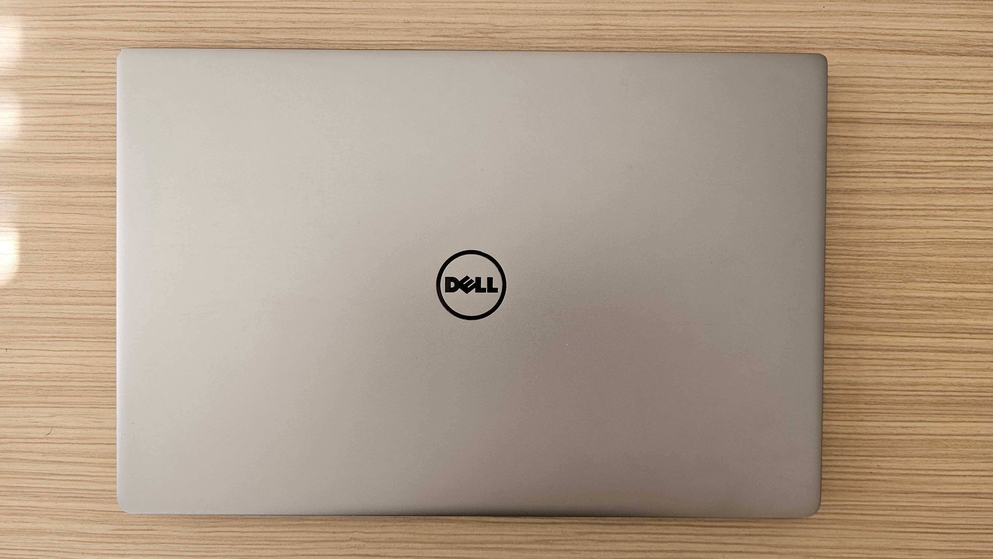 Лаптоп Dell XPS 13" (4К Touch) 9360