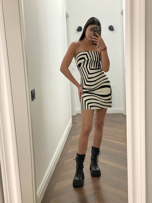 Rochie cu dungi din in si bumbac Zara