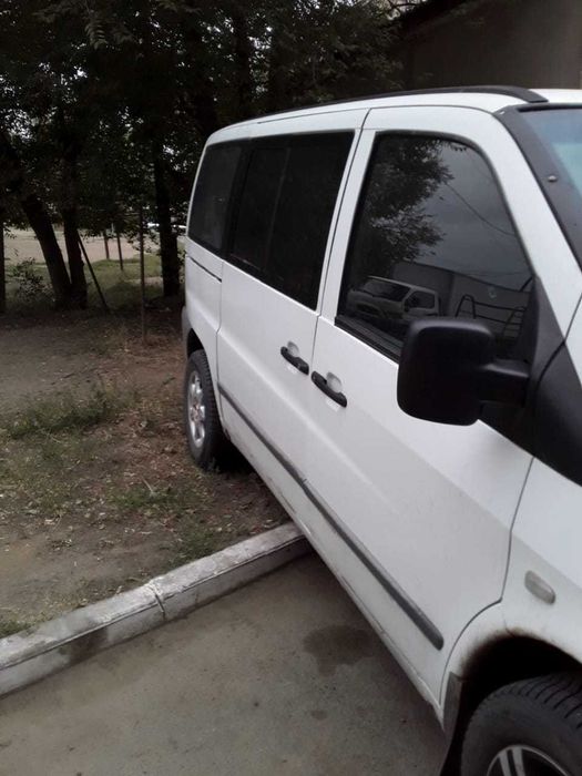 Продам Mercedes-benz Vito (8 местный + 1 водитель)