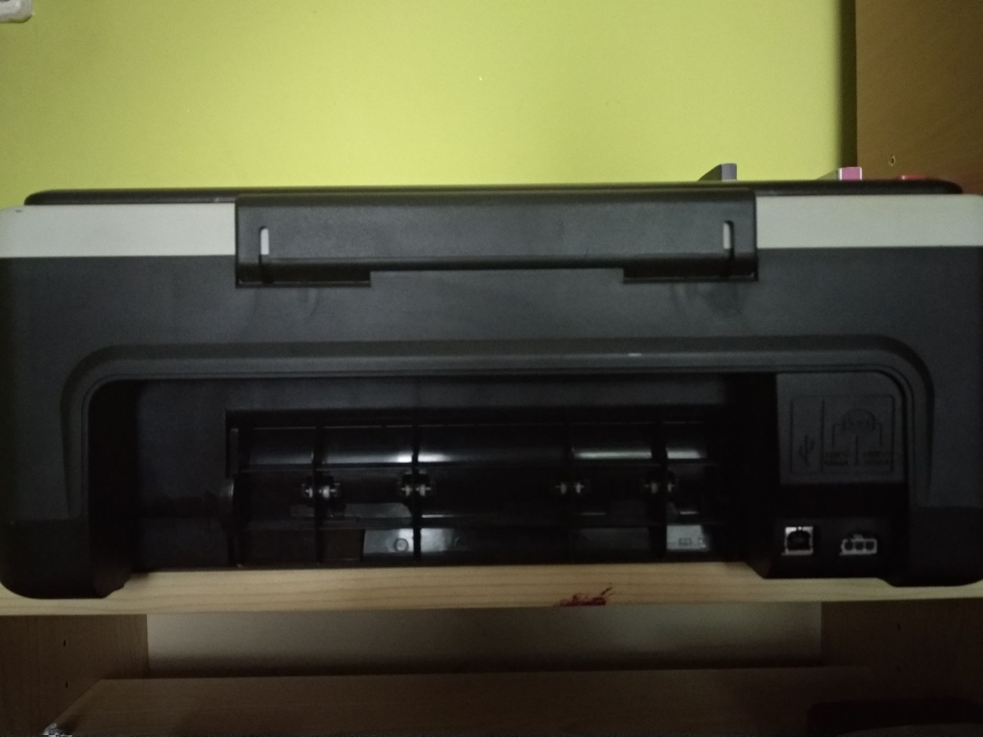 Imprimantă HP DeskJet F2180