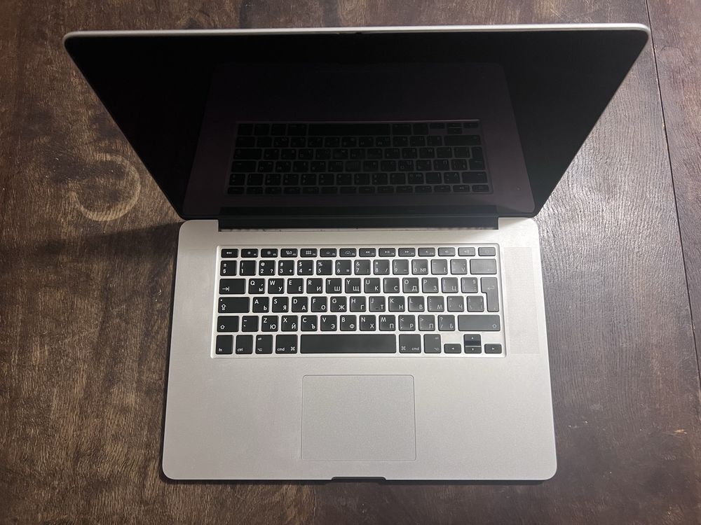 Продавам MacBook Pro 15” (Mid 2014) – Retina дисплей, i7, 16GB RAM