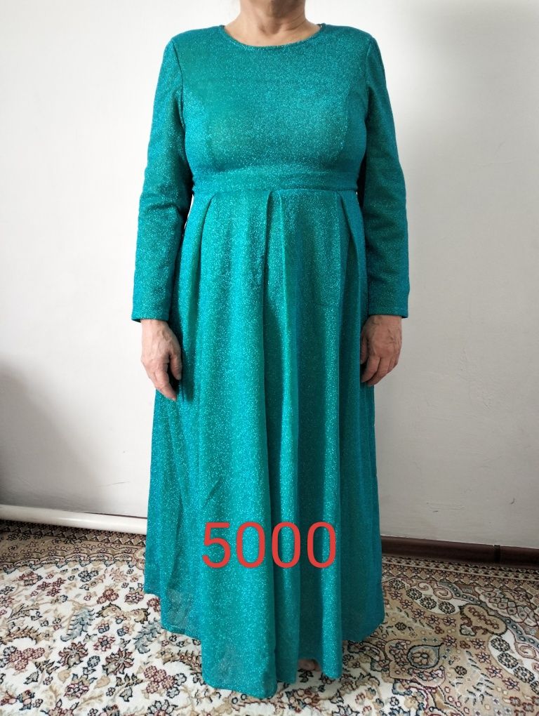 Платья на продажу