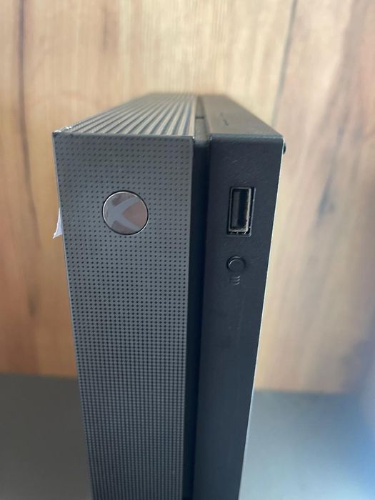 Consola Microsoft Xbox One X 1Tb Project Scorpio Edition -A-