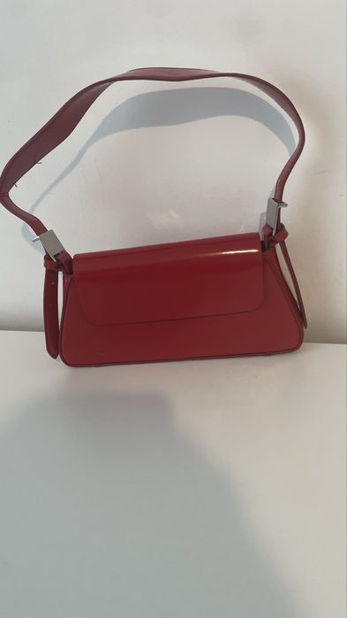 Чанта Zara в червен цвят с регулируема дръжка