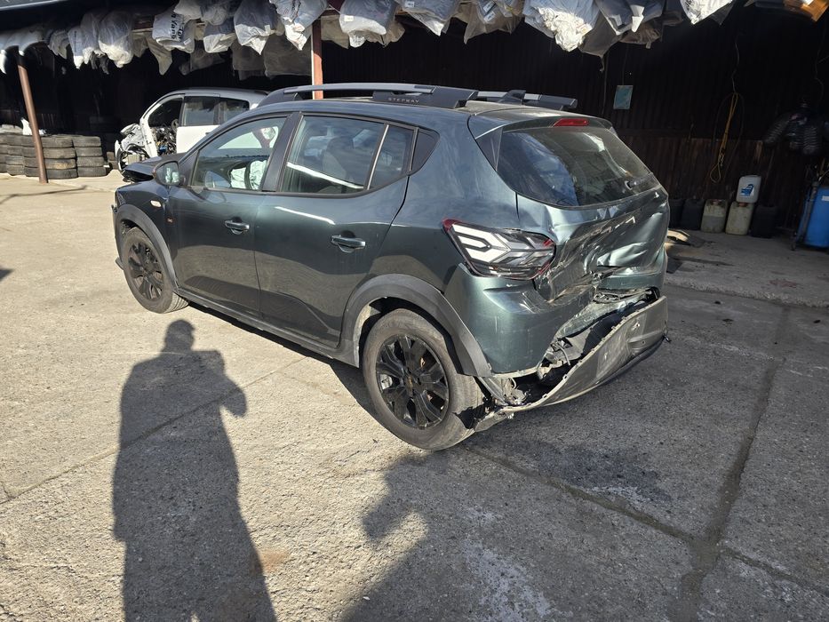 Dacia Sandero Extreme Stepway 2023 gpl fabrica cartela 1.0 tce Avariat