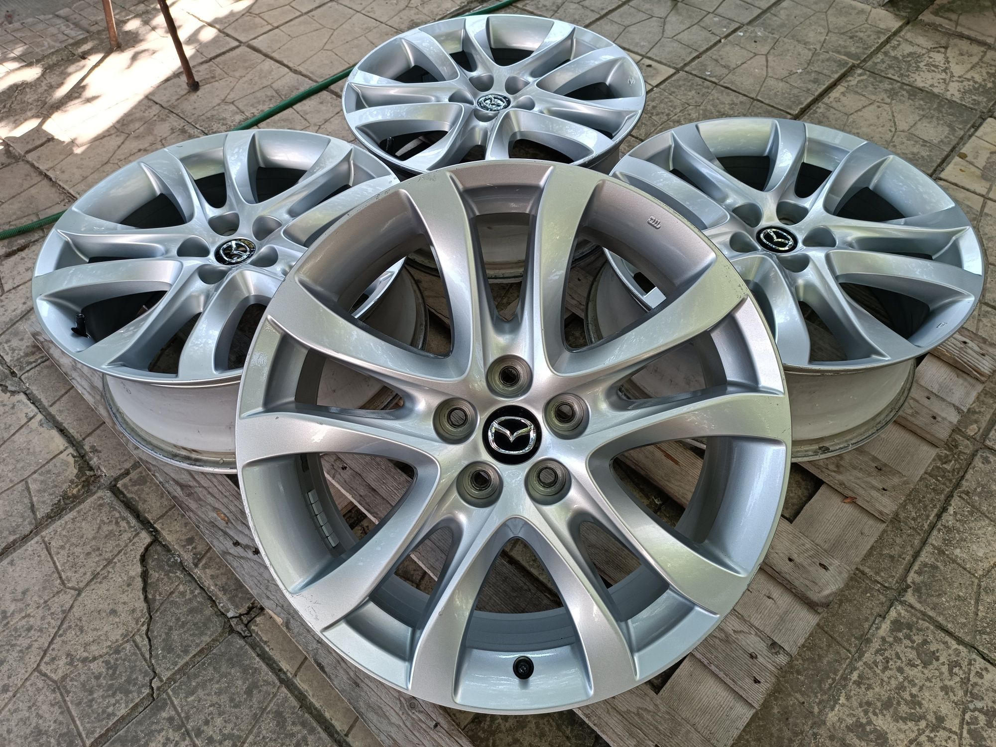 Лети джанти 19ки 5х114.3 Mazda