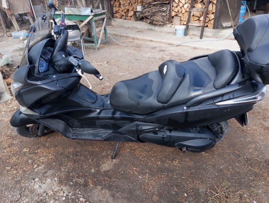 Scuter honda 400 cm cubi