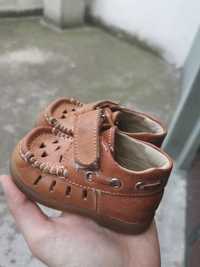 Бебешки обувки сандали естествена кожа 19 номер